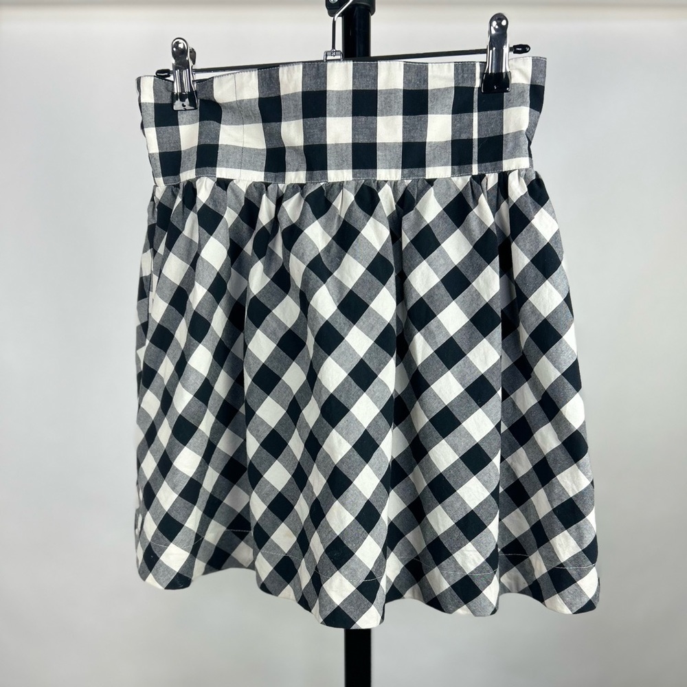 ⭐️SALE⭐️ Divided - Mini Skirt